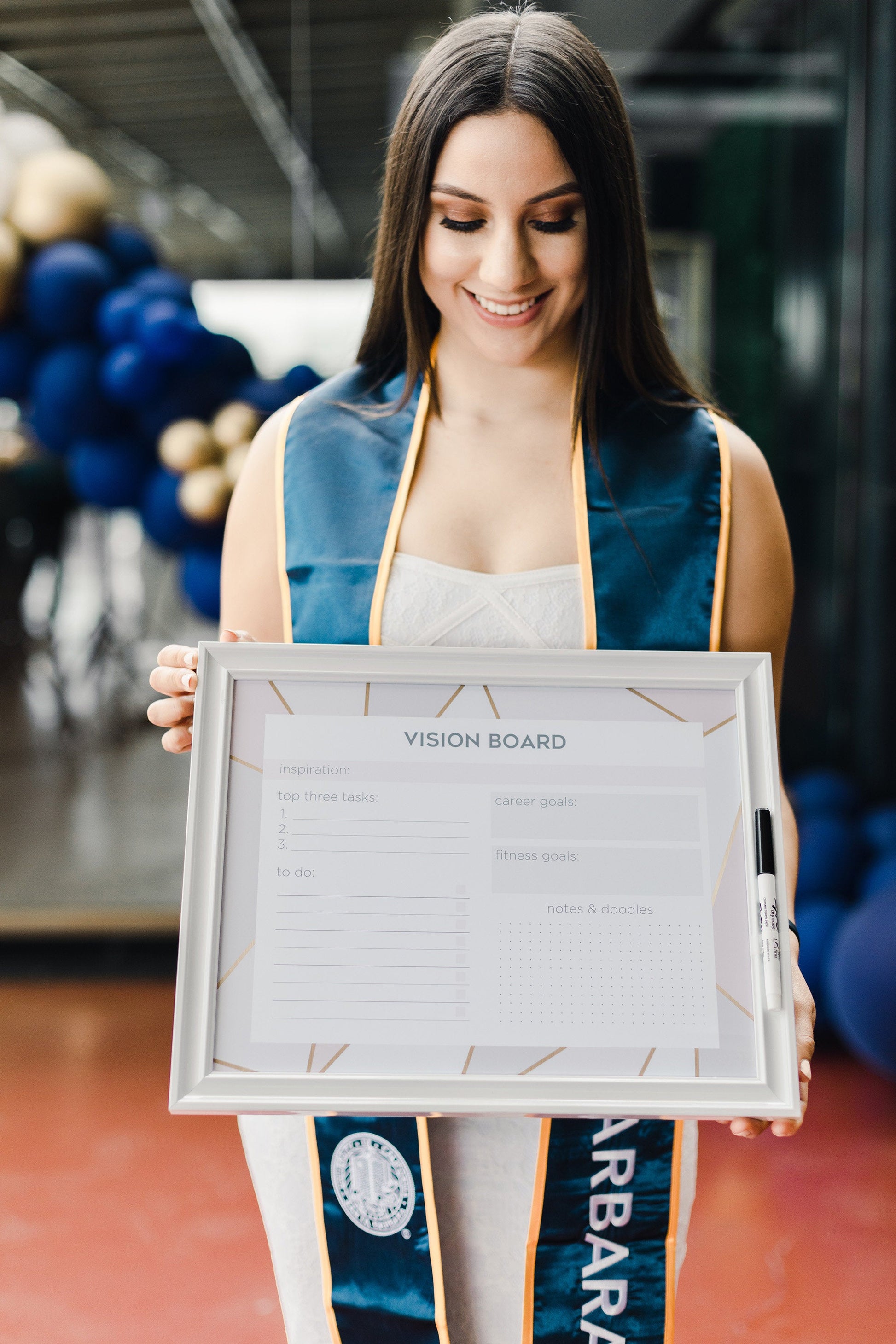 Grad Gifts for Girls, Grad Gifts for Her, Grad Gifts Box, Graduation Ideas, Graduation Gift Box, Graduation, Congratulations, College